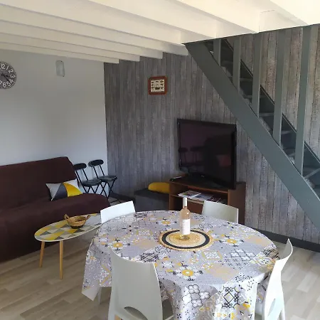 Διαμέρισμα Les De *